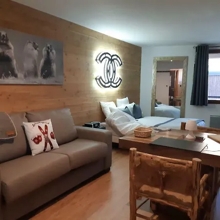 Le Grizzly Luxe Location Apartment Font-Romeu-Odeillo-Via Exterior photo