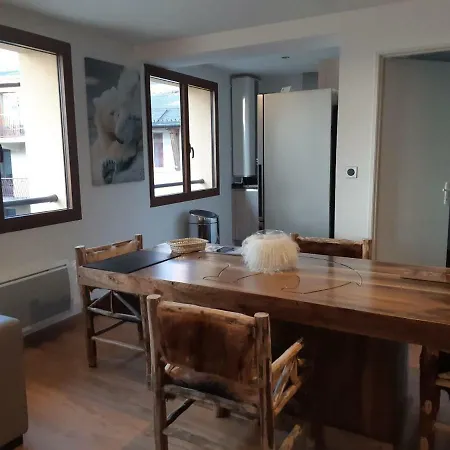 Le Grizzly Luxe Location Apartment Font-Romeu-Odeillo-Via Exterior photo