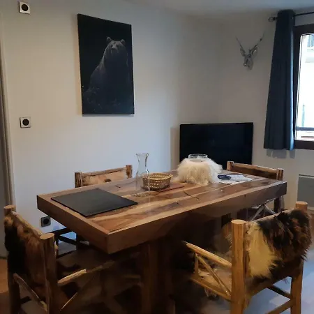 Le Grizzly Luxe Location Apartment Font-Romeu-Odeillo-Via Exterior photo