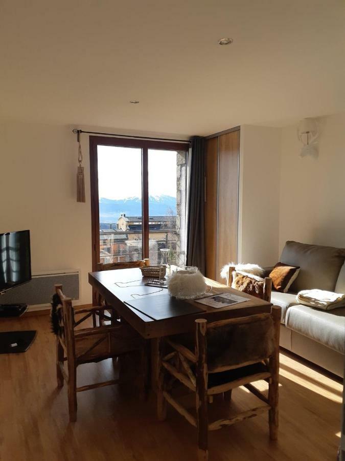 Le Grizzly Luxe Location Apartment