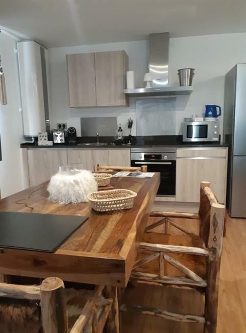 Le Grizzly Luxe Location Apartment *
